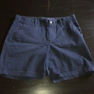 Women’s kaki shorts